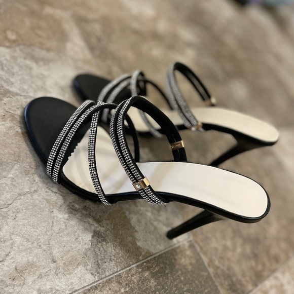 Elegant Black Rhinestone Stiletto Heels - Picture 3 of 8